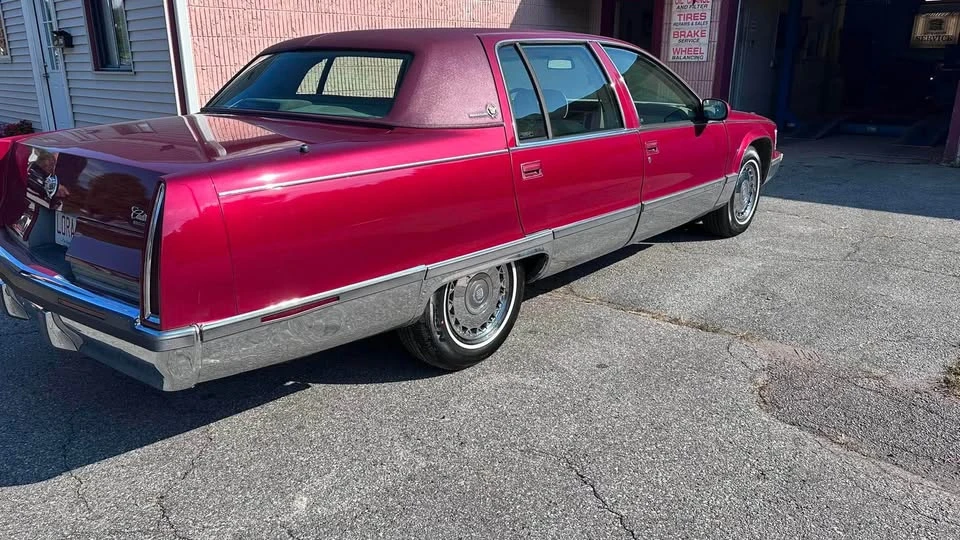 1995 Cadillac Fleetwood - Image 3 of 11