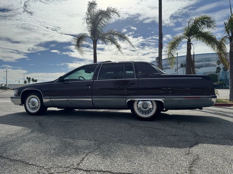 1995 Cadillac Fleetwood - Image 8 of 20