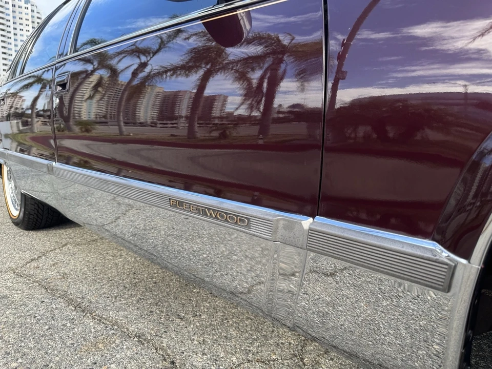 1995 Cadillac Fleetwood - Image 10 of 20