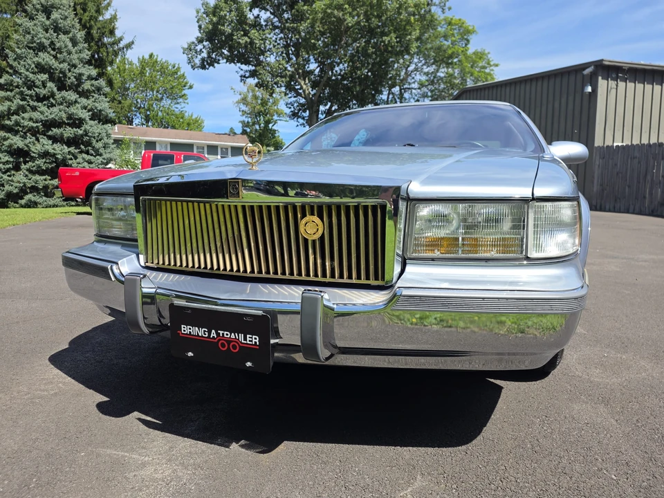 1995 Cadillac Fleetwood - Image 8 of 31