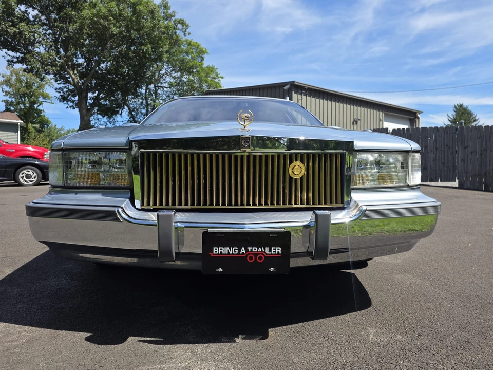 1995 Cadillac Fleetwood - Image 9 of 31