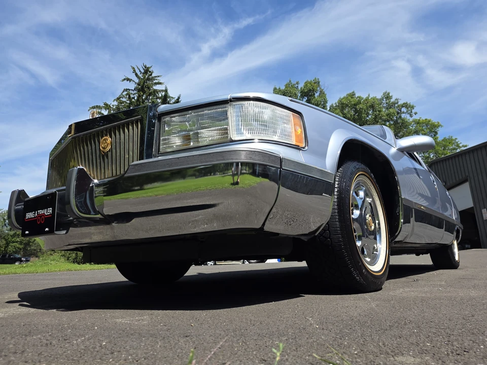 1995 Cadillac Fleetwood - Image 6 of 31