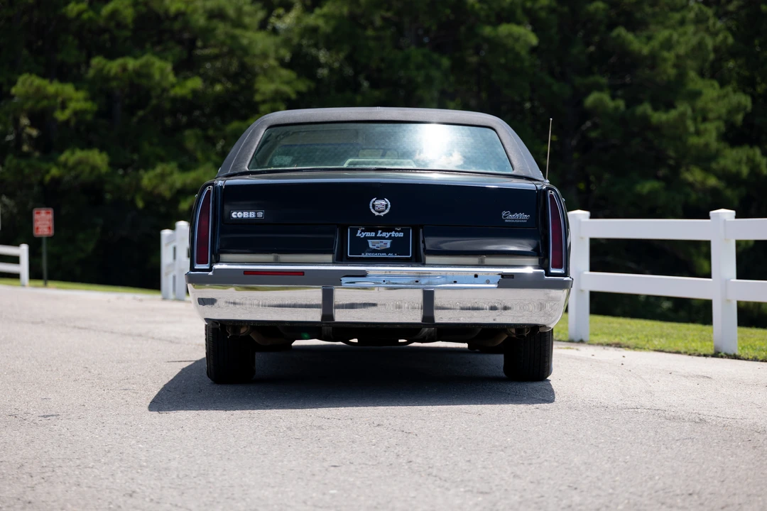 1995 Cadillac Fleetwood - Image 11 of 31