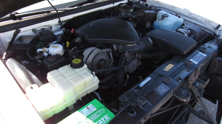 1995 Cadillac Fleetwood - Image 8 of 8