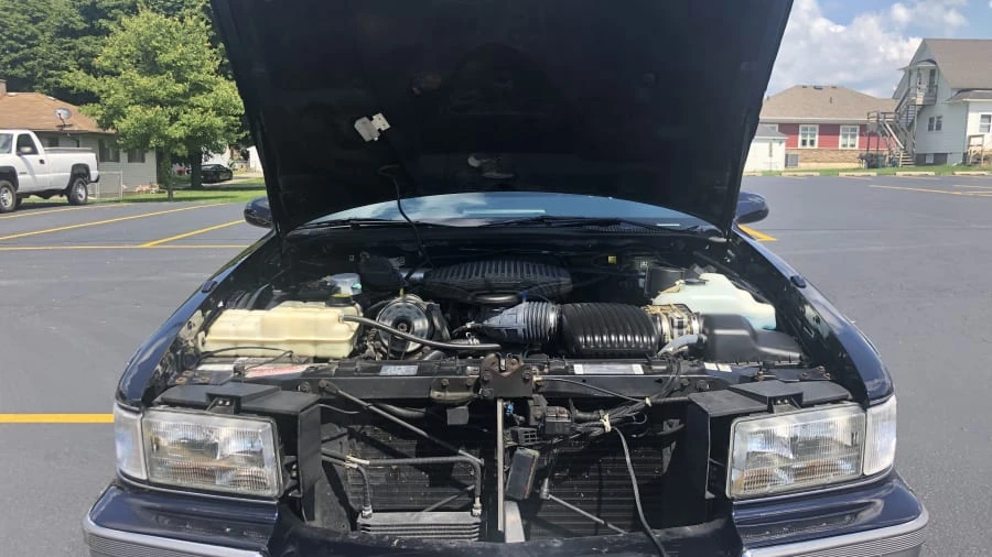 1995 Cadillac Fleetwood - Image 13 of 27