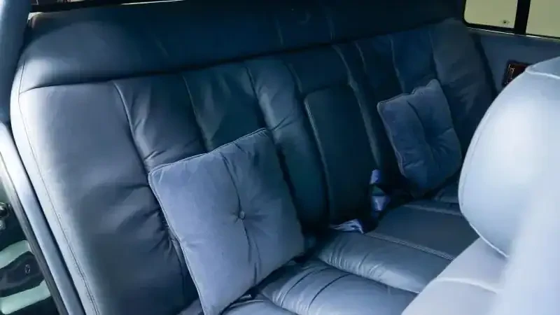 1995 Cadillac Fleetwood - Image 31 of 31