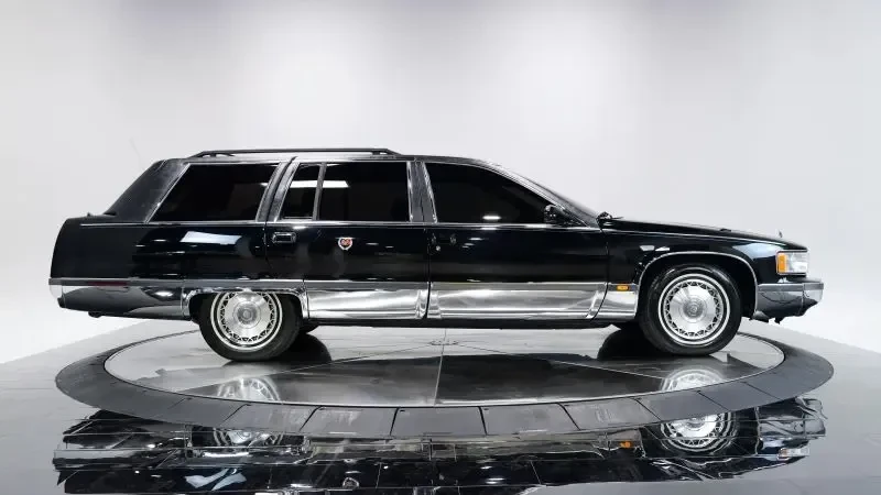 1995 Cadillac Fleetwood - Image 7 of 31