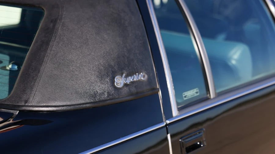 1995 Cadillac Fleetwood - Image 21 of 31