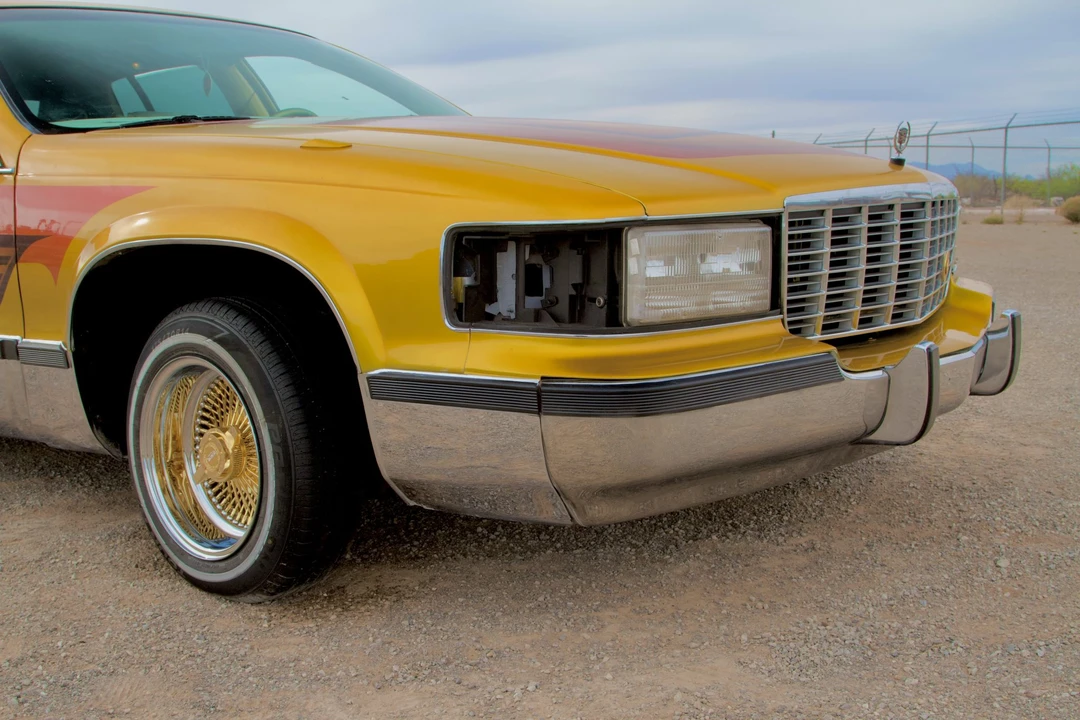 1995 Cadillac Fleetwood - Image 21 of 31