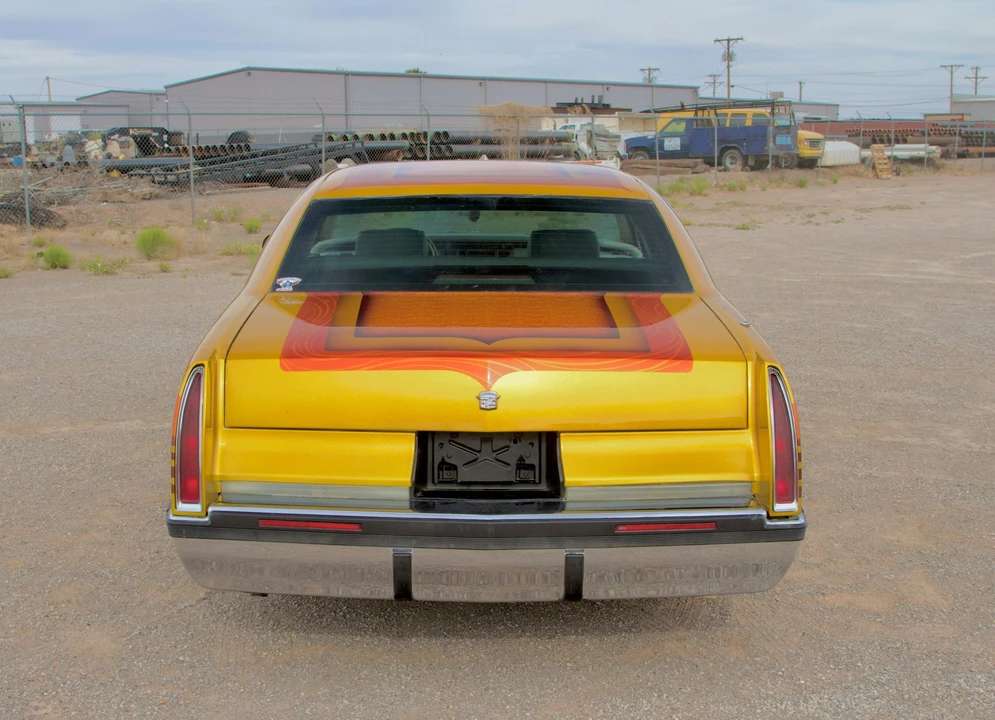 1995 Cadillac Fleetwood - Image 8 of 31