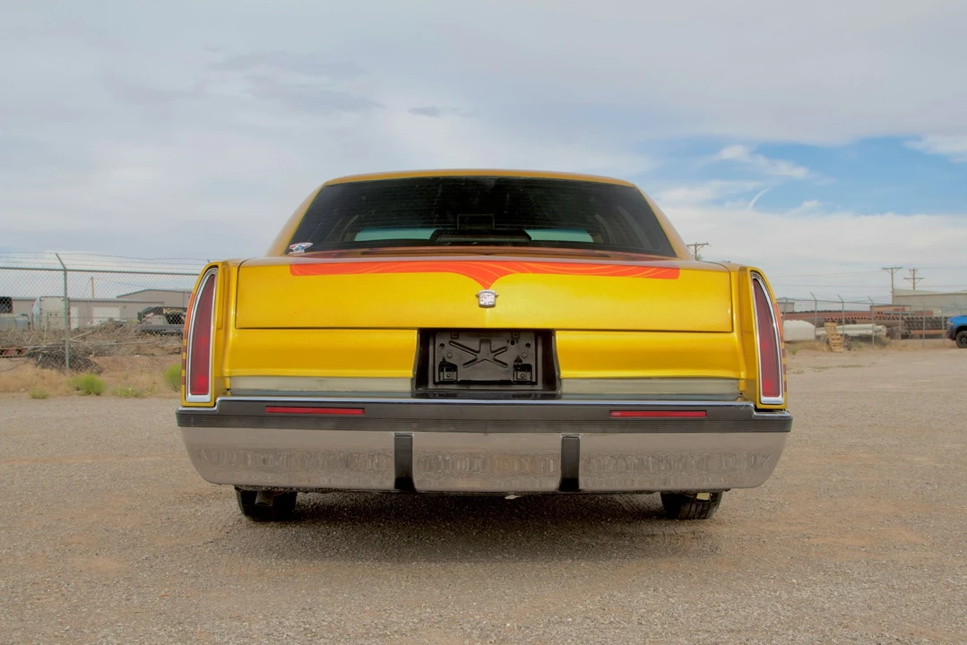 1995 Cadillac Fleetwood - Image 7 of 31