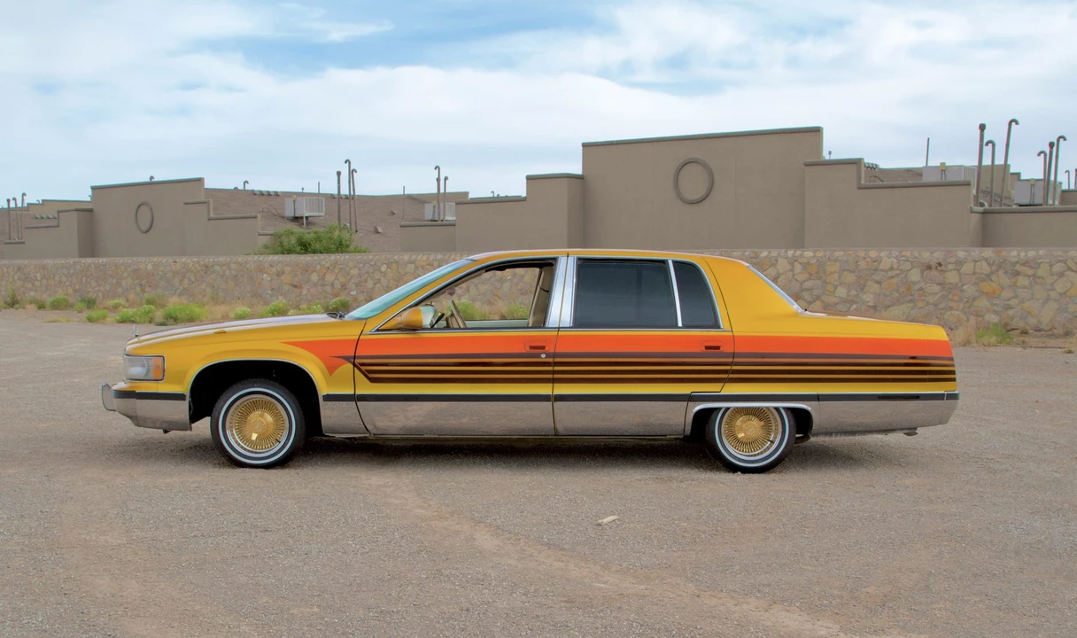 1995 Cadillac Fleetwood - Image 5 of 31