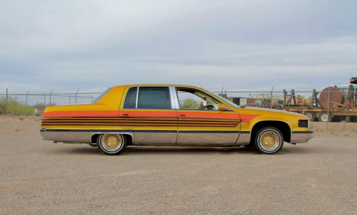 1995 Cadillac Fleetwood - Image 12 of 31