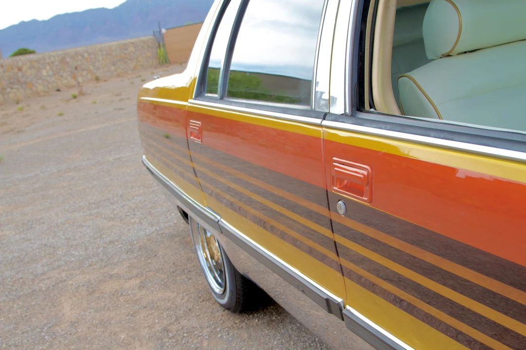 1995 Cadillac Fleetwood - Image 27 of 31