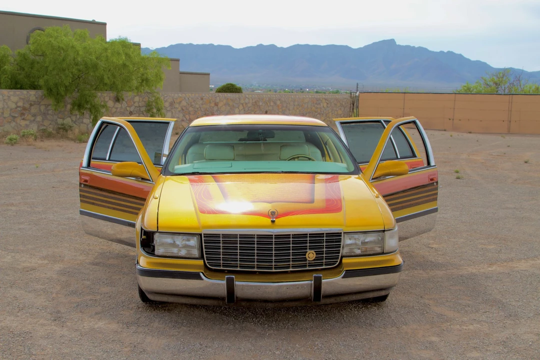 1995 Cadillac Fleetwood - Image 19 of 31