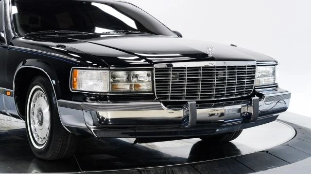 1995 Cadillac Fleetwood - Image 12 of 21