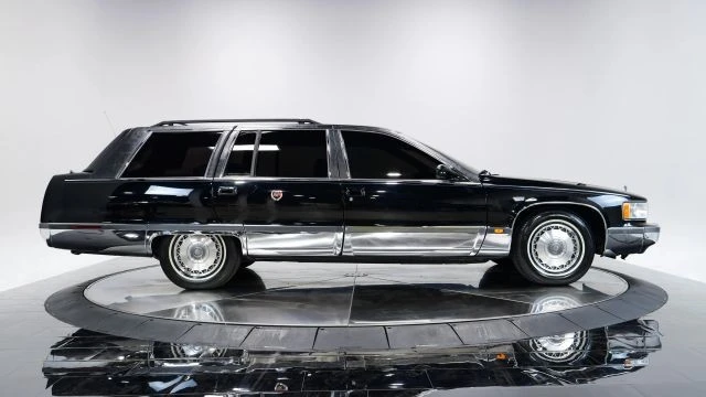 1995 Cadillac Fleetwood - Image 8 of 21
