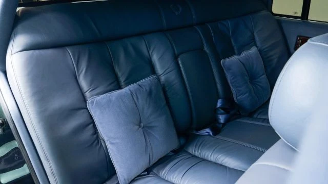 1995 Cadillac Fleetwood - Image 24 of 31