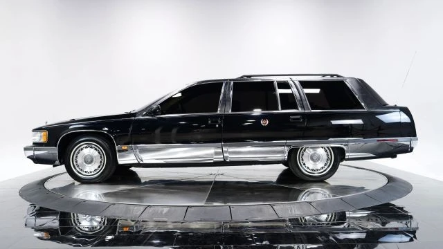 1995 Cadillac Fleetwood - Image 3 of 21