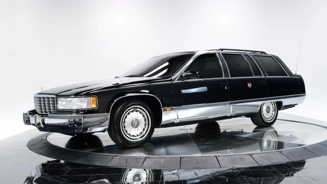 1995 Cadillac Fleetwood - Image 2 of 21