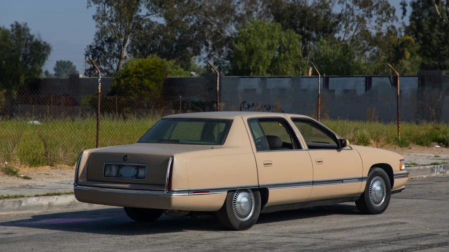 1995 Cadillac DeVille 7th Gen - Image 3 of 12