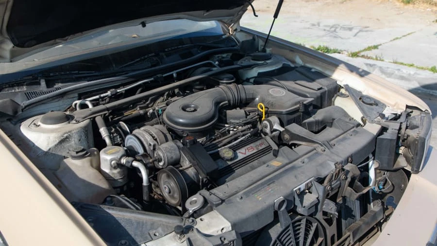 1995 Cadillac DeVille 7th Gen - Image 7 of 12