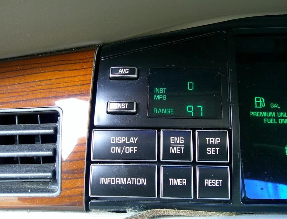 1995 Cadillac DeVille 7th Gen - Image 20 of 20