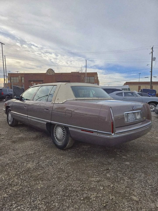 1995 Cadillac DeVille 8th Gen - Image 5 of 7