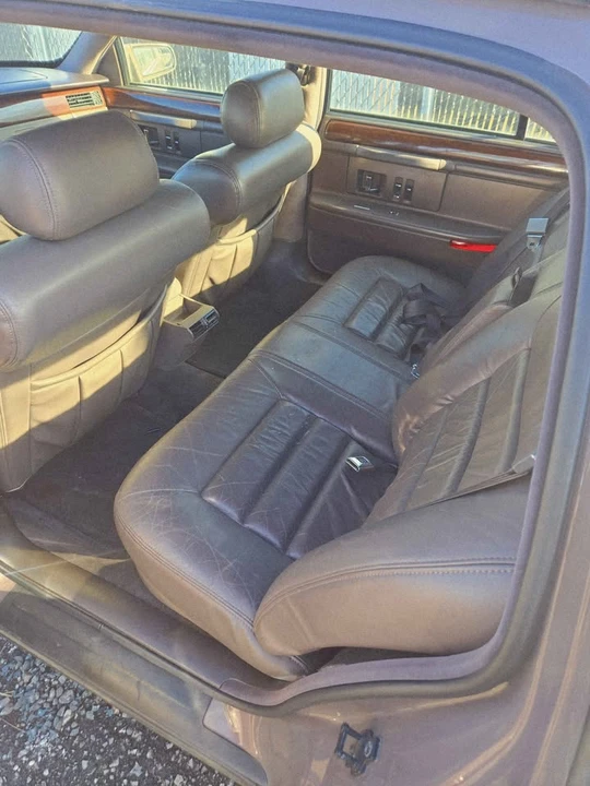 1995 Cadillac DeVille 8th Gen - Image 7 of 7