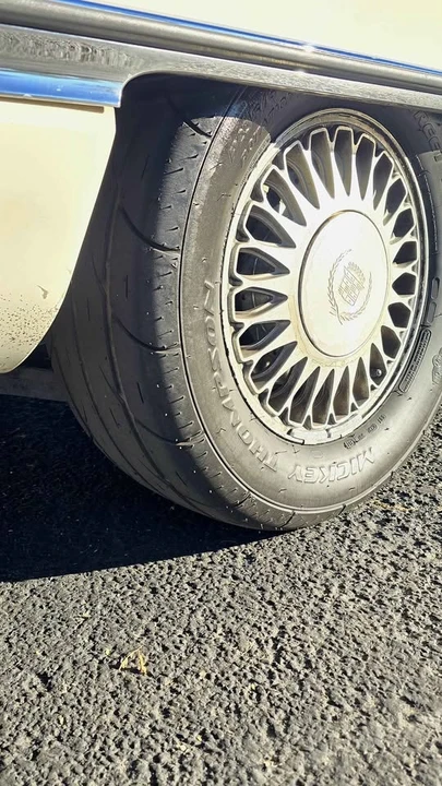 1995 Cadillac DeVille 8th Gen - Image 8 of 13
