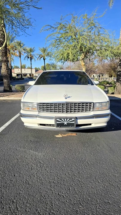 1995 Cadillac DeVille 8th Gen - Image 2 of 13