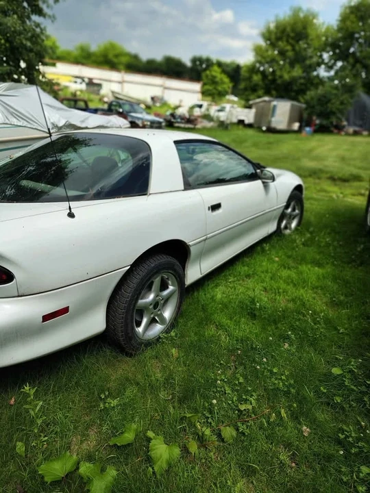 1995 Chevrolet Camaro 4th Gen - Image 3 of 4