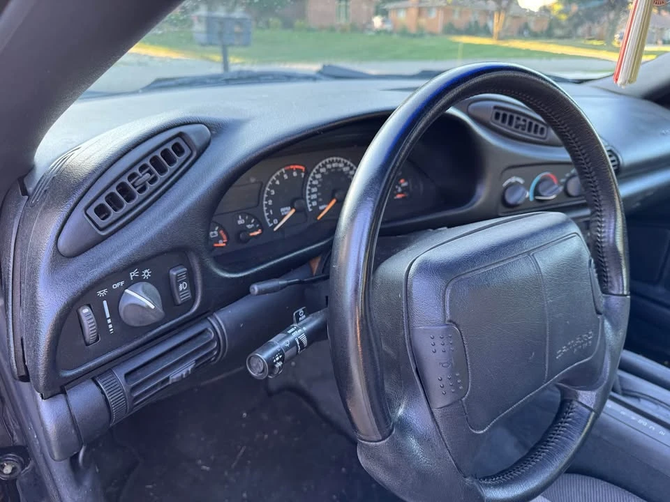 1995 Chevrolet Camaro 4th Gen - Image 8 of 10