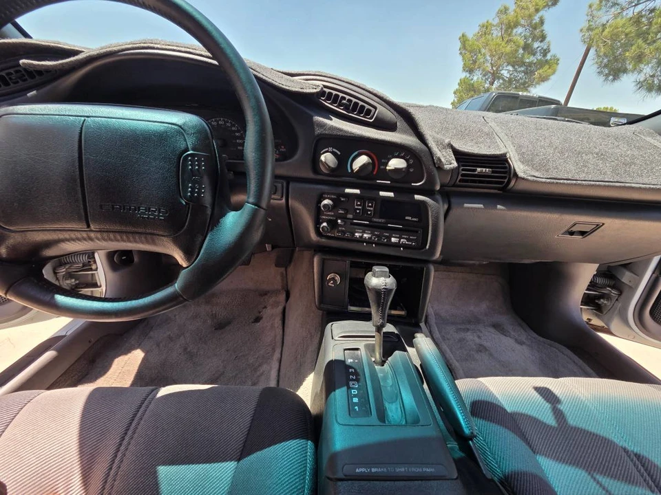 1995 Chevrolet Camaro 4th Gen - Image 2 of 15