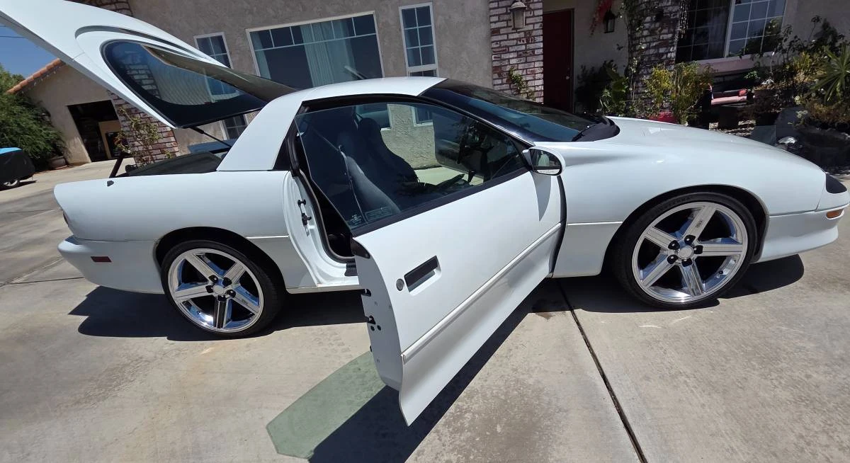 1995 Chevrolet Camaro 4th Gen - Image 14 of 15