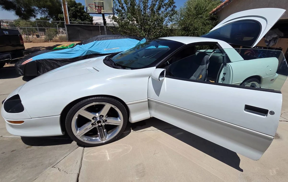1995 Chevrolet Camaro 4th Gen - Image 7 of 15