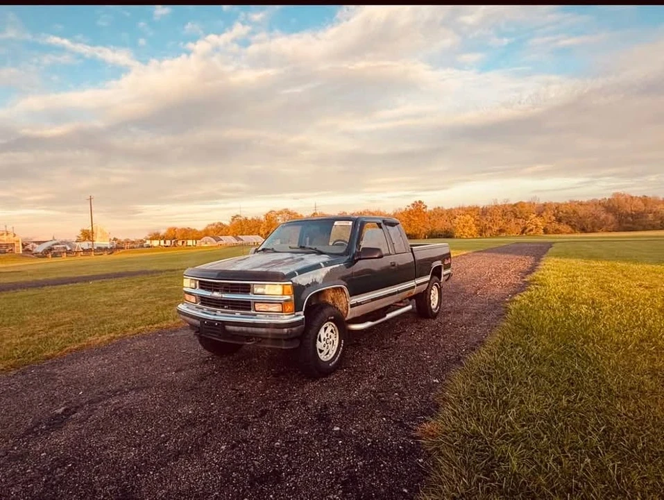 1995 Chevrolet C/K 4th Gen - Image 4 of 10