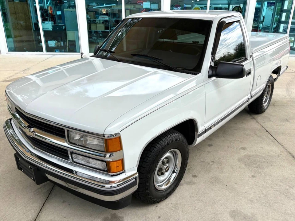 1995 Chevrolet C/K 4th Gen - Image 19 of 31