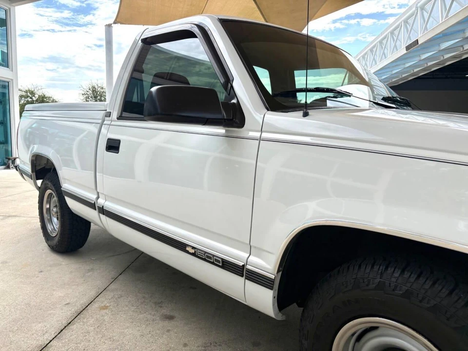 1995 Chevrolet C/K 4th Gen - Image 17 of 31