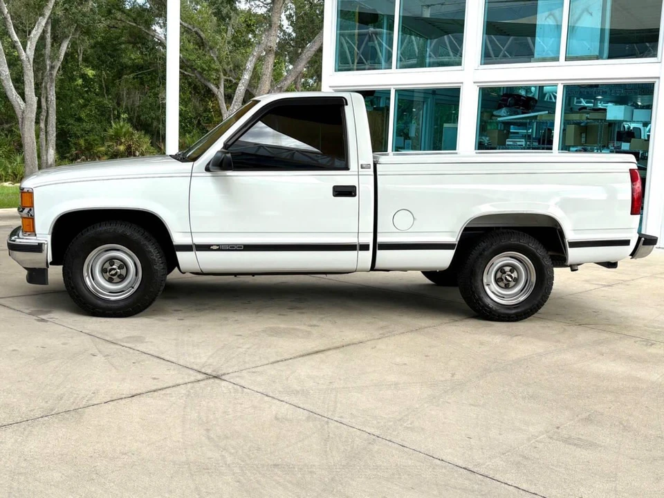 1995 Chevrolet C/K 4th Gen - Image 9 of 31