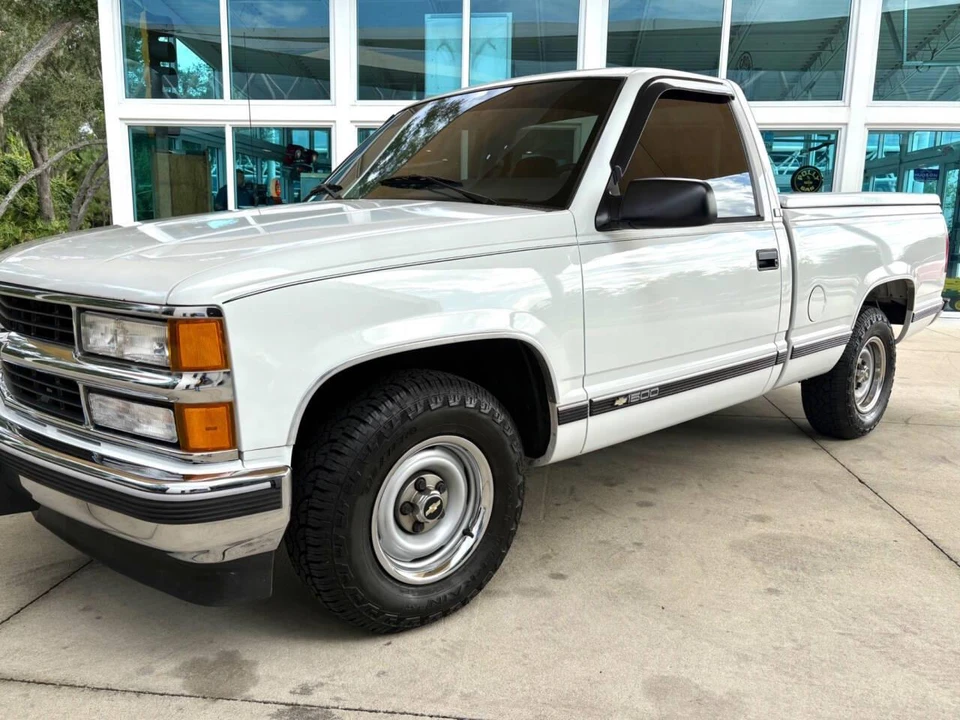 1995 Chevrolet C/K 4th Gen - Image 11 of 31