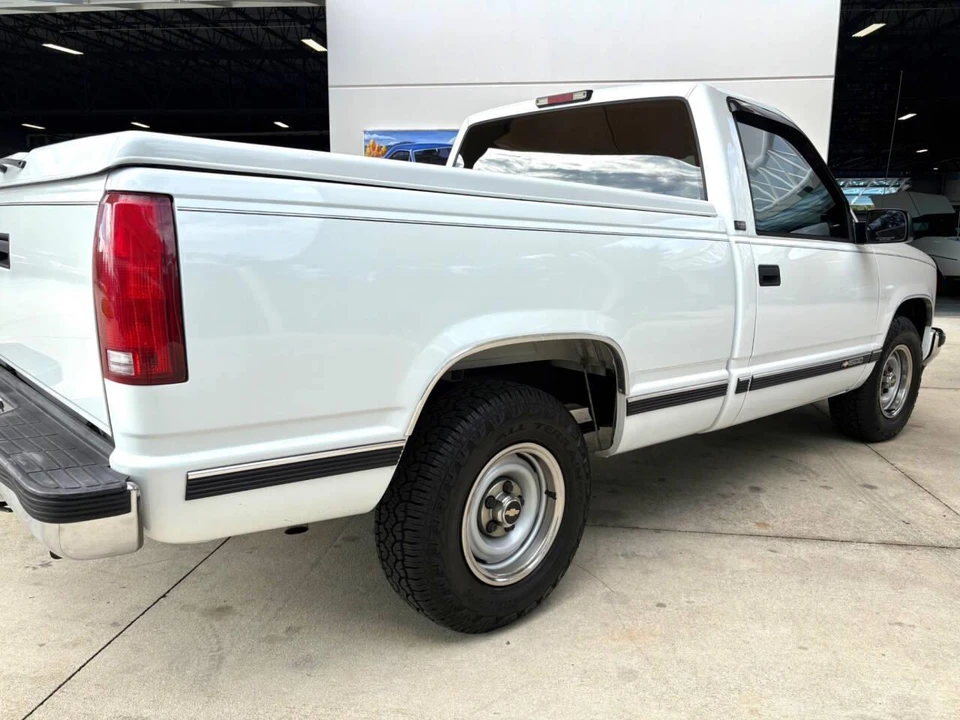 1995 Chevrolet C/K 4th Gen - Image 15 of 31