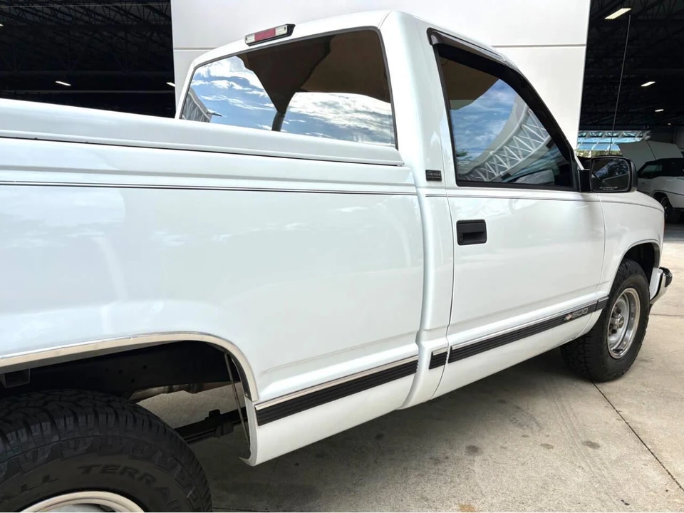 1995 Chevrolet C/K 4th Gen - Image 16 of 31