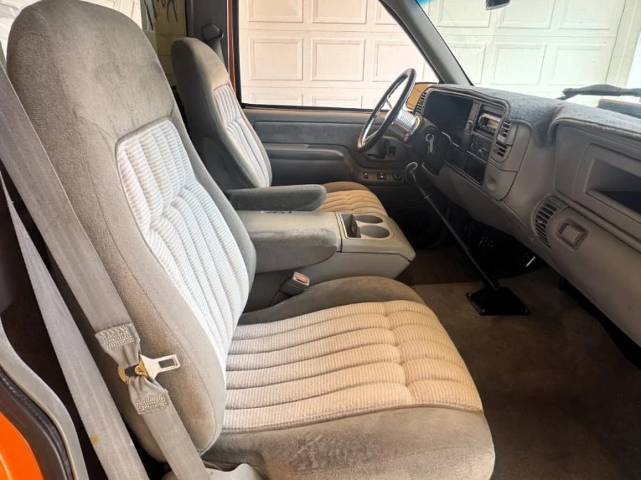 1995 Chevrolet C/K 4th Gen - Image 20 of 25
