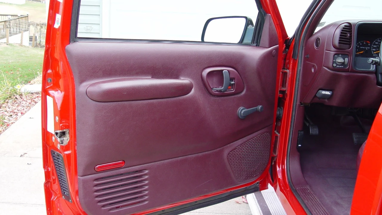 1995 Chevrolet C/K 4th Gen - Image 9 of 19