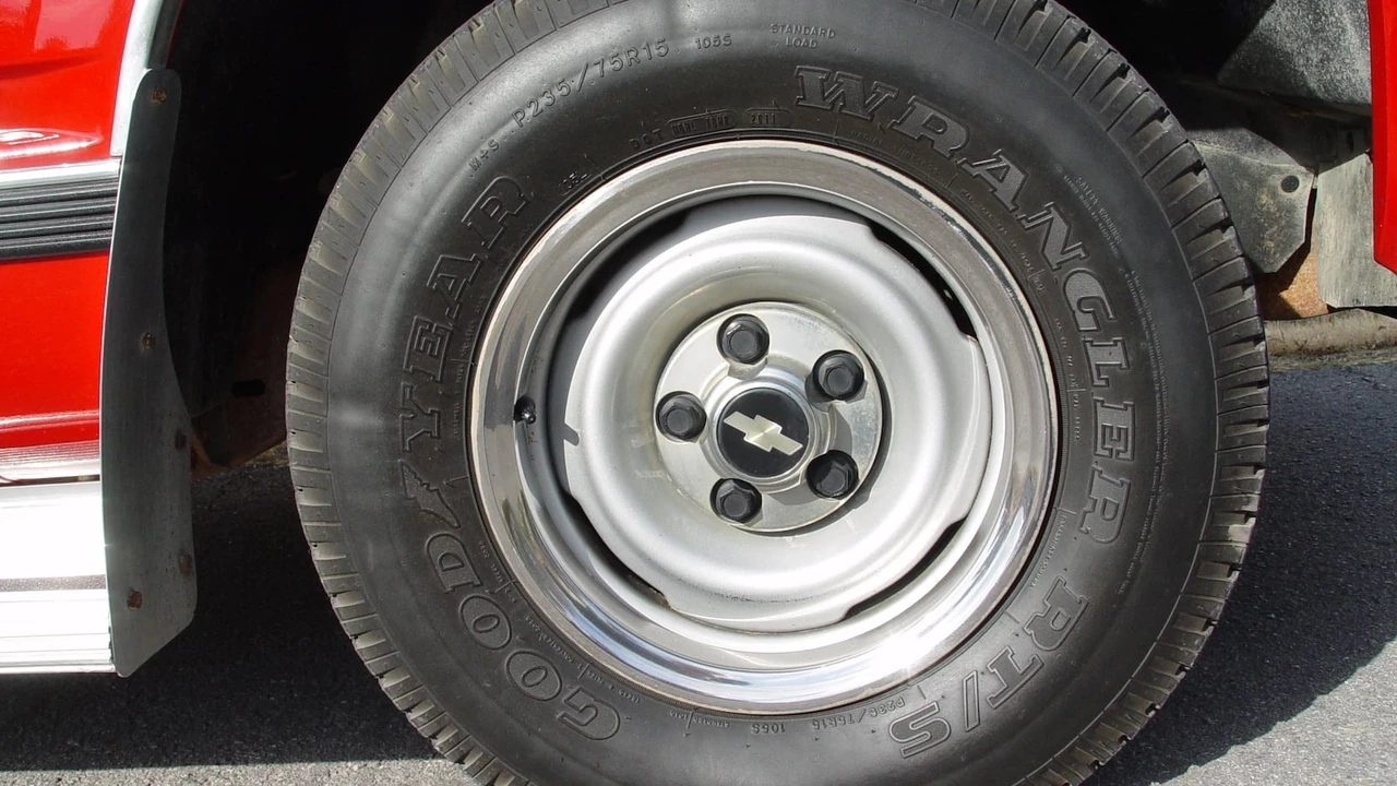 1995 Chevrolet C/K 4th Gen - Image 14 of 19