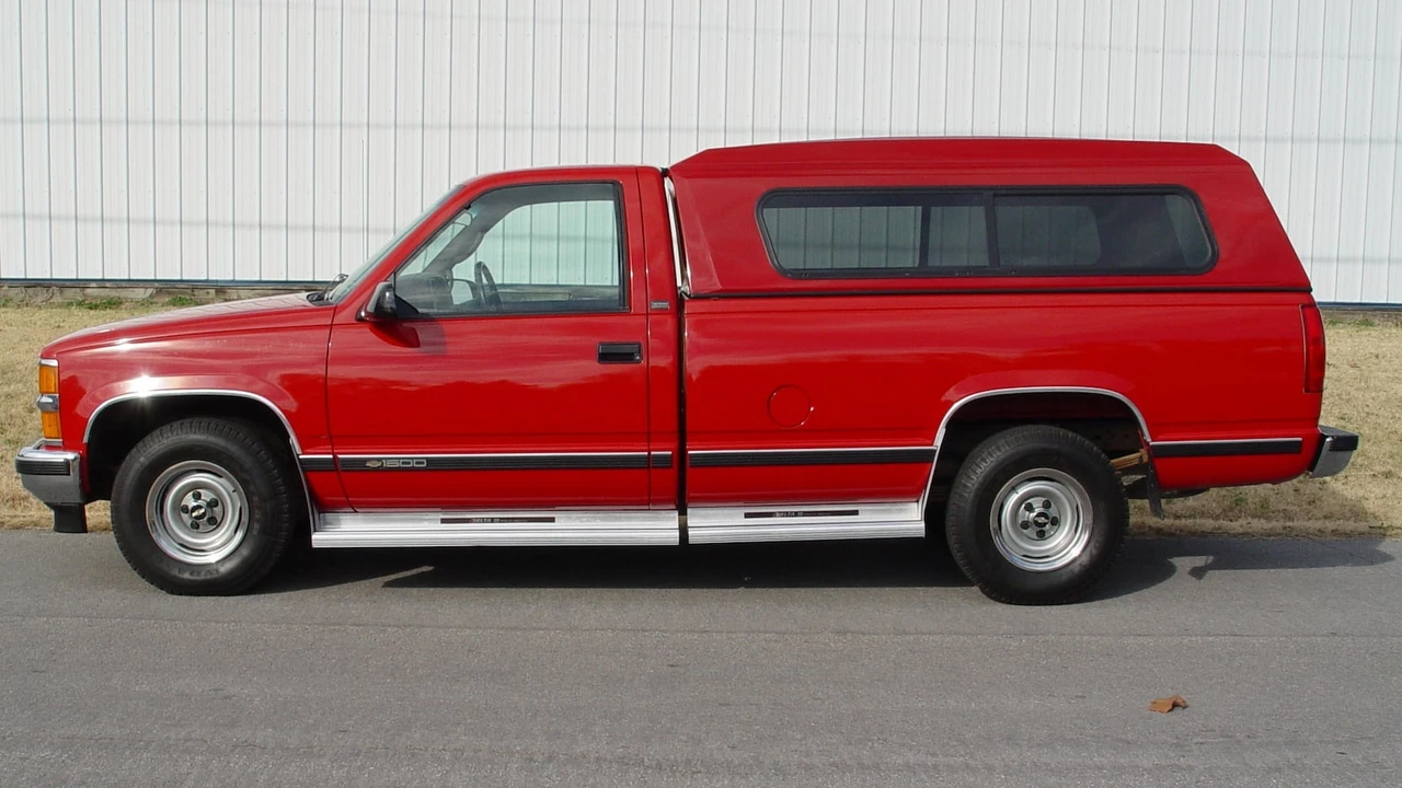 1995 Chevrolet C/K 4th Gen - Image 17 of 19