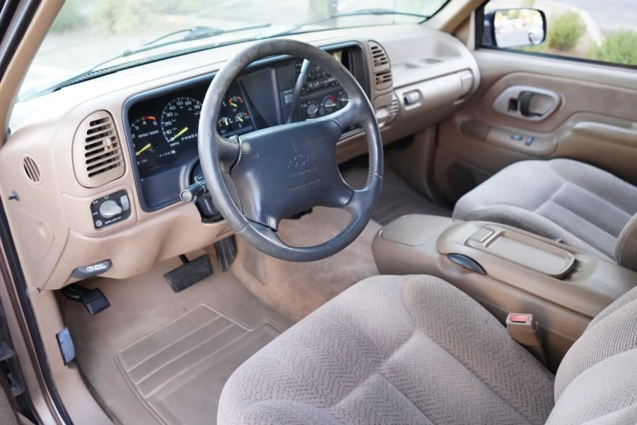 1995 Chevrolet C/K 4th Gen - Image 16 of 19