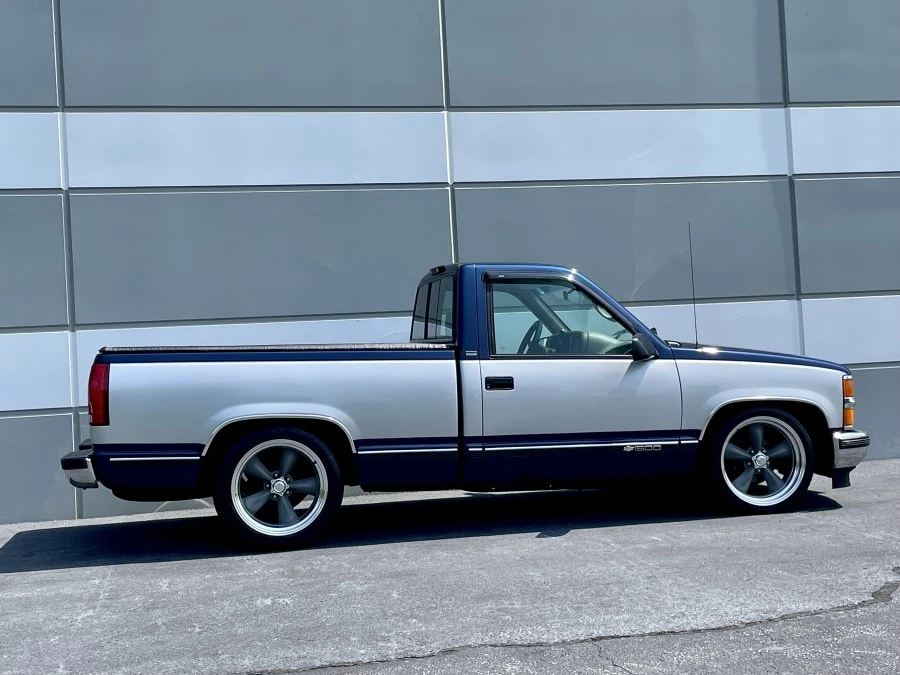 1995 Chevrolet C/K 4th Gen - Image 2 of 19