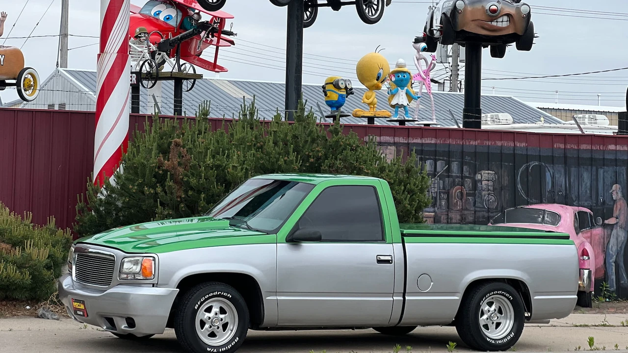 1995 Chevrolet C/K 4th Gen - Image 2 of 2